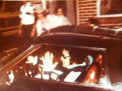 elvis-last-picture-taken-at-1228-aug-16-1977-tm